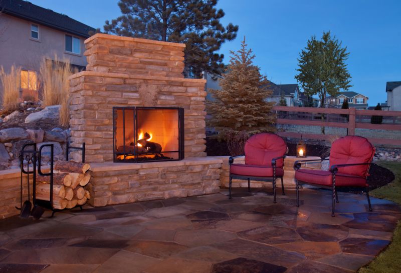 Outdoor fireplace construction